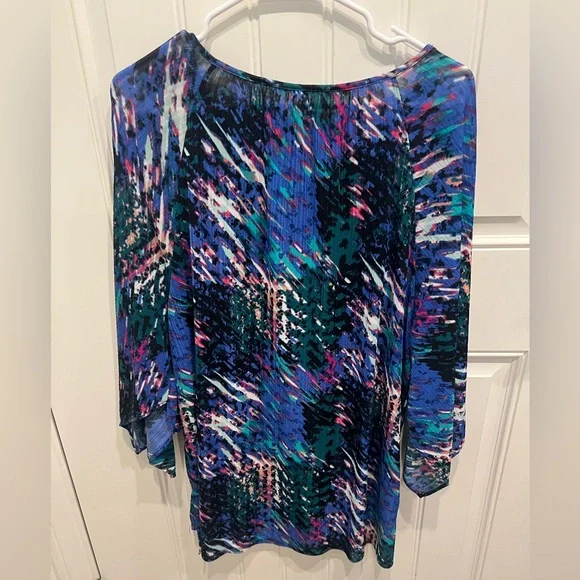 Dana Buchman XL (tags cut out) blouse Blue and Pink Abstract Women's Blouse - Picture 4 of 7